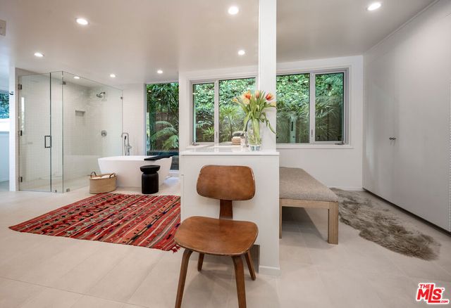 1121 Loma Vista Drive, Beverly Hills, CA 90210