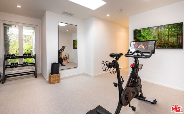 1121 Loma Vista Drive, Beverly Hills, CA 90210