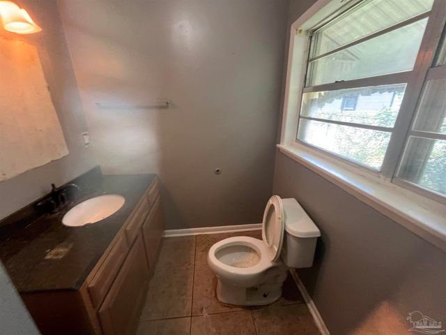 3115 W Gadsden St, Pensacola, FL 32501