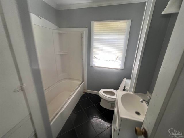 3115 W Gadsden St, Pensacola, FL 32501