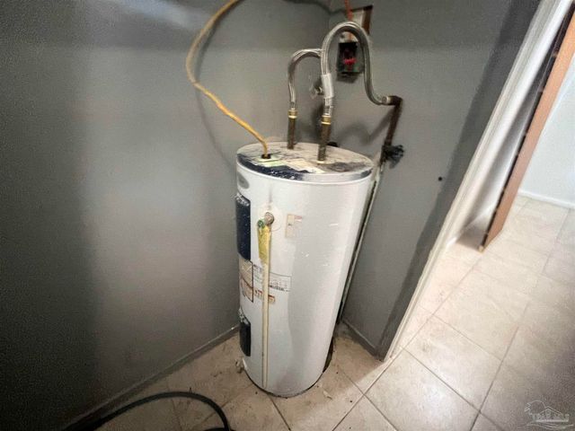 3115 W Gadsden St, Pensacola, FL 32501