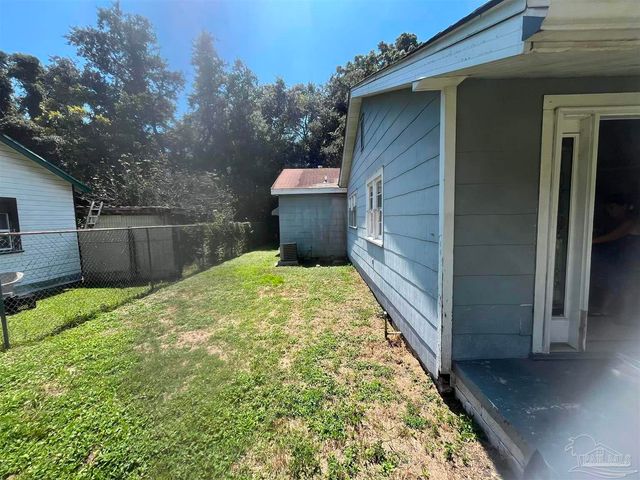 3115 W Gadsden St, Pensacola, FL 32501