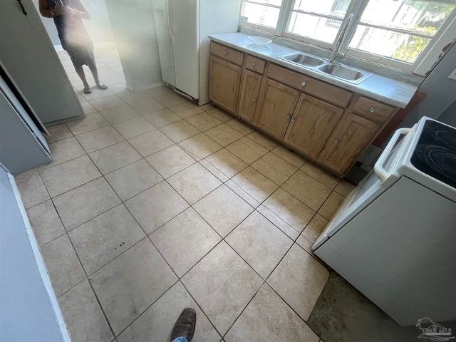 3115 W Gadsden St, Pensacola, FL 32501