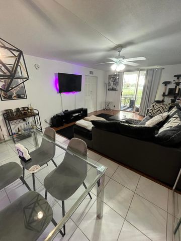 5961 NW 2nd Avenue 108, Boca Raton, FL 33487