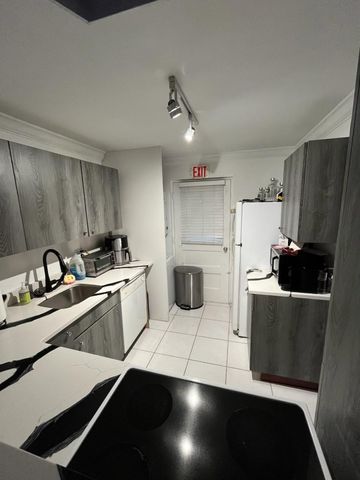 5961 NW 2nd Avenue 108, Boca Raton, FL 33487