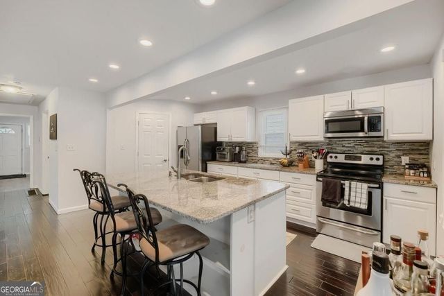 2702 White Oak Drive, Decatur, GA 30032