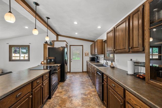 413 8th Street, New Glarus, WI 53574