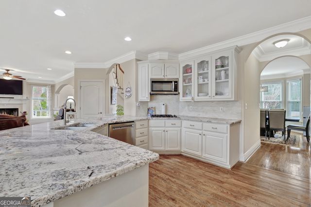 530 Bircham Way, Roswell, GA 30075