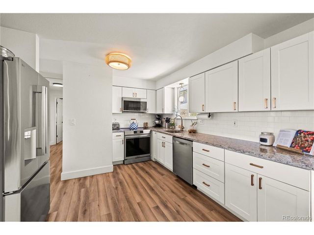 224 Hill Ct, Castle Rock, CO 80104