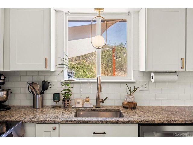 224 Hill Ct, Castle Rock, CO 80104