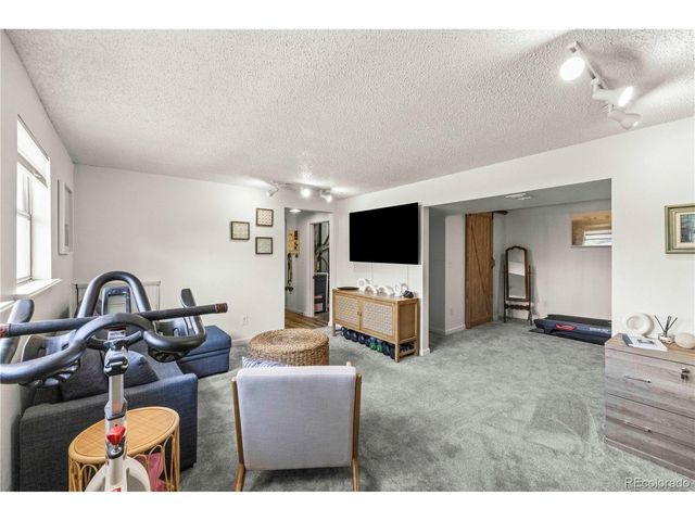 224 Hill Ct, Castle Rock, CO 80104