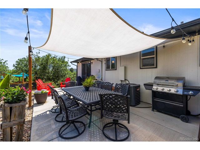 224 Hill Ct, Castle Rock, CO 80104