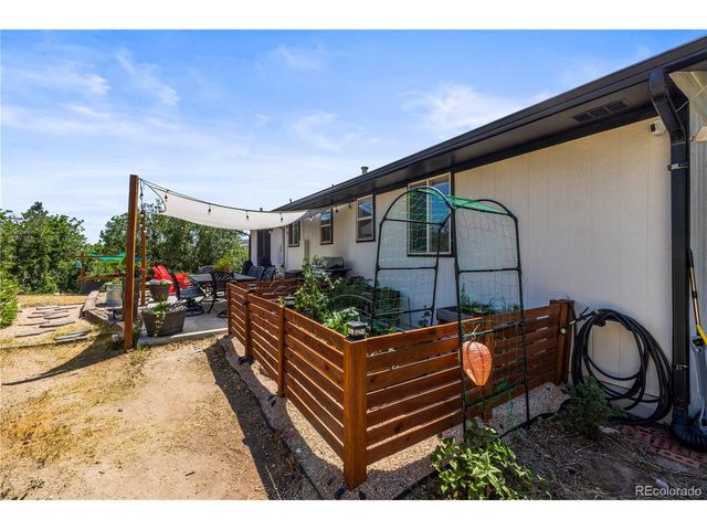 224 Hill Ct, Castle Rock, CO 80104