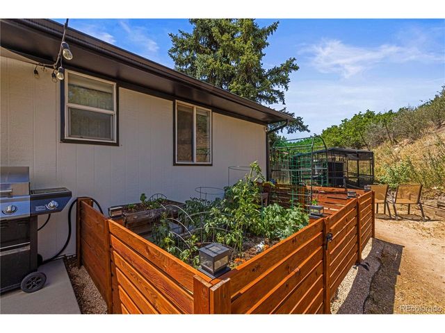 224 Hill Ct, Castle Rock, CO 80104