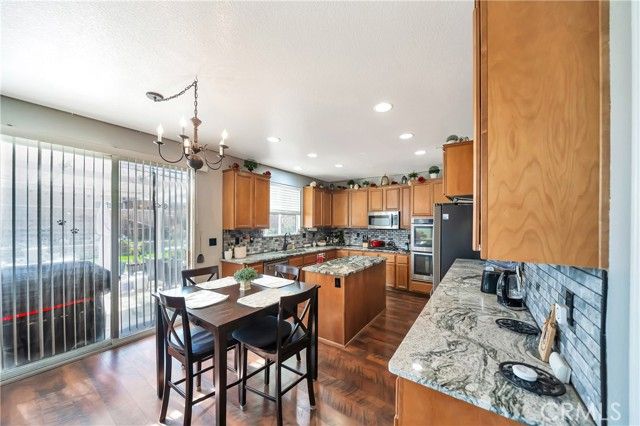 5818 W Avenue J15, Lancaster, CA 93536