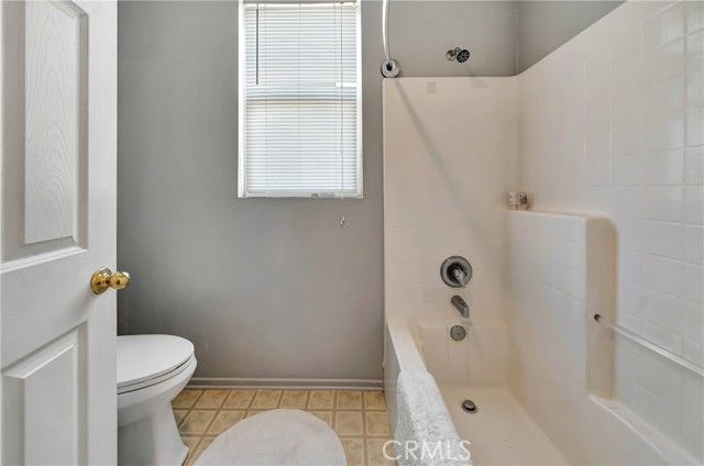 5818 W Avenue J15, Lancaster, CA 93536