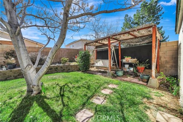 5818 W Avenue J15, Lancaster, CA 93536