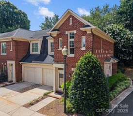 845 Park Slope Drive, Charlotte, NC 28209