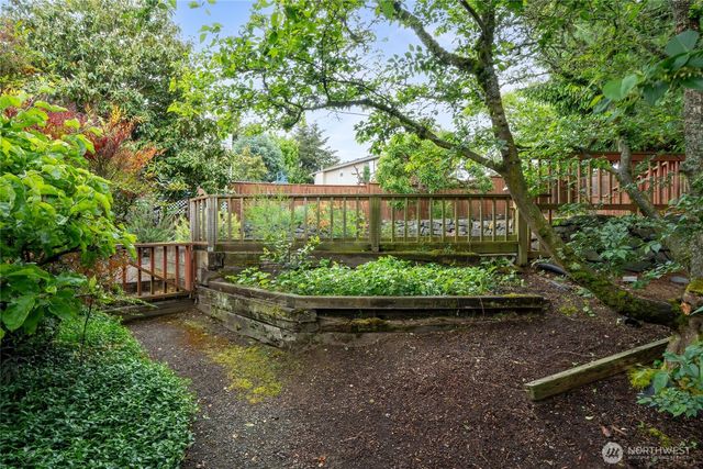 4701 Osprey Drive NE, Tacoma, WA 98422