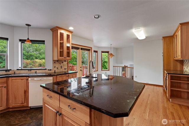 4701 Osprey Drive NE, Tacoma, WA 98422