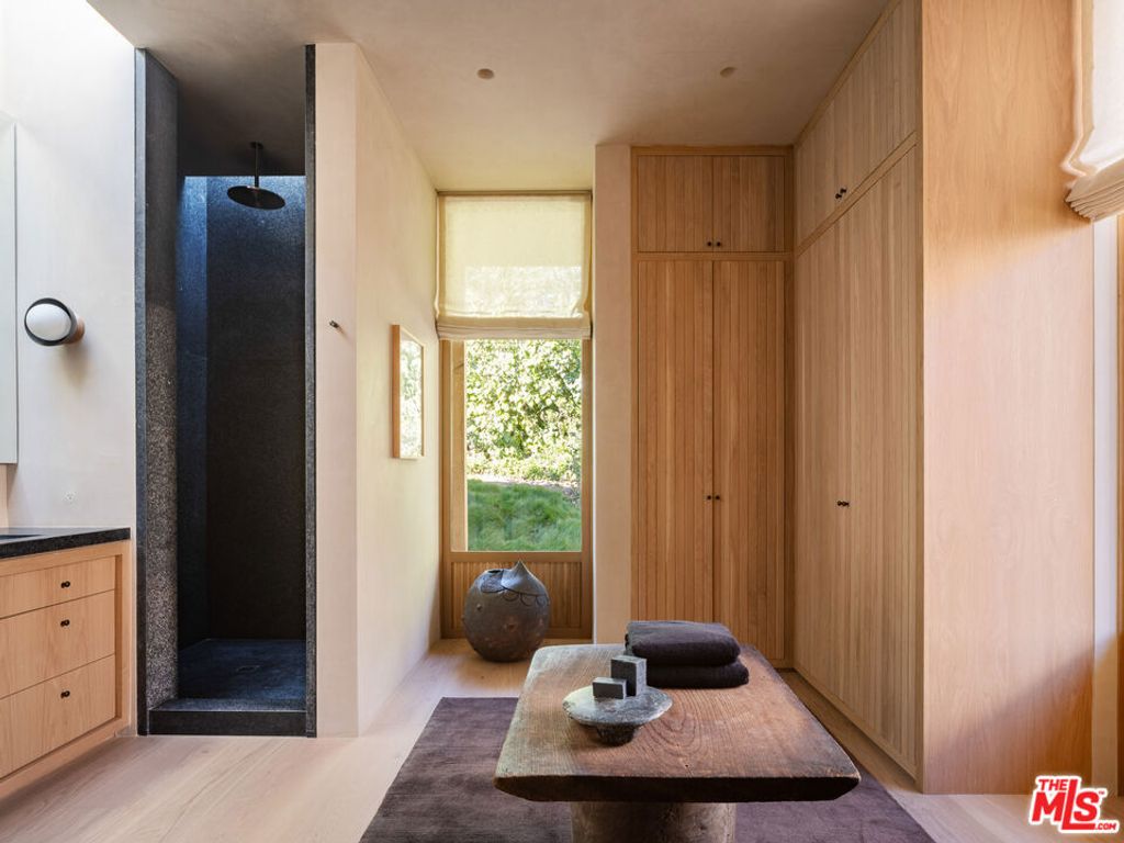 Image 20 of property listing at 620 Stone Meadow Lane, Santa Barbara, CA 93108