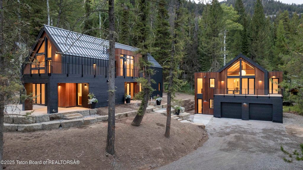 6635 HIGHWAY 22, Wilson, WY 83014