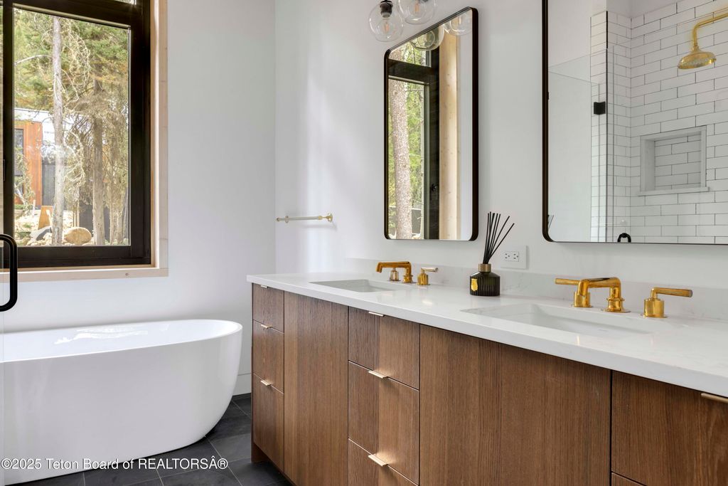 6635 HIGHWAY 22, Wilson, WY 83014 photo 18