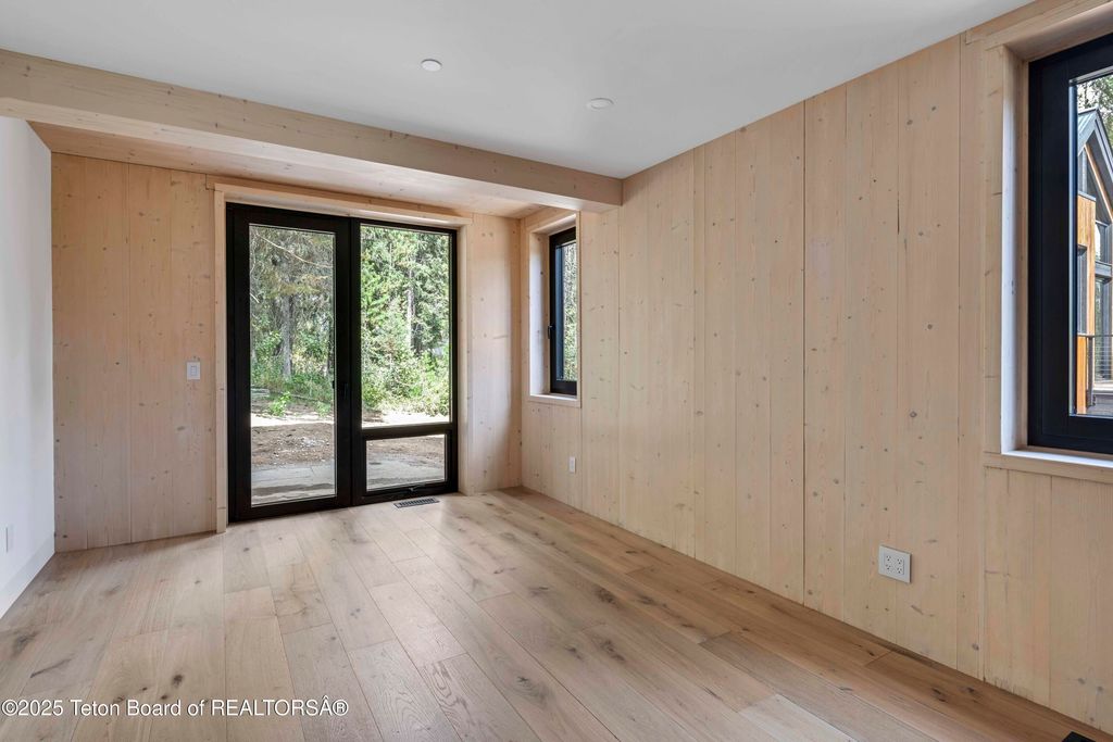 6635 HIGHWAY 22, Wilson, WY 83014 photo 25