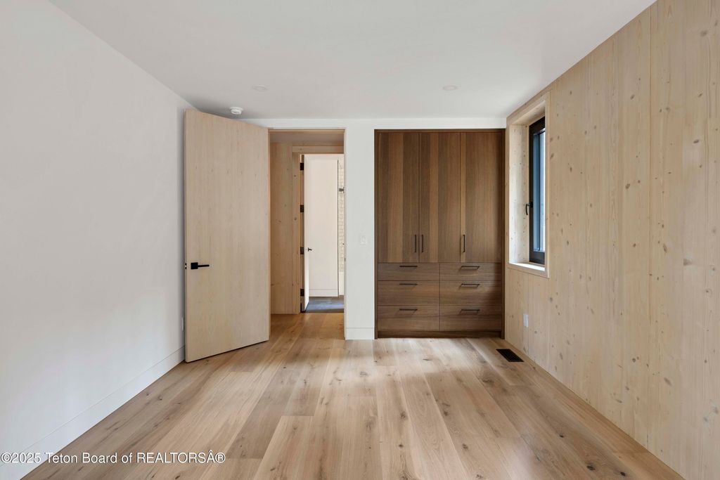 6635 HIGHWAY 22, Wilson, WY 83014 photo 29