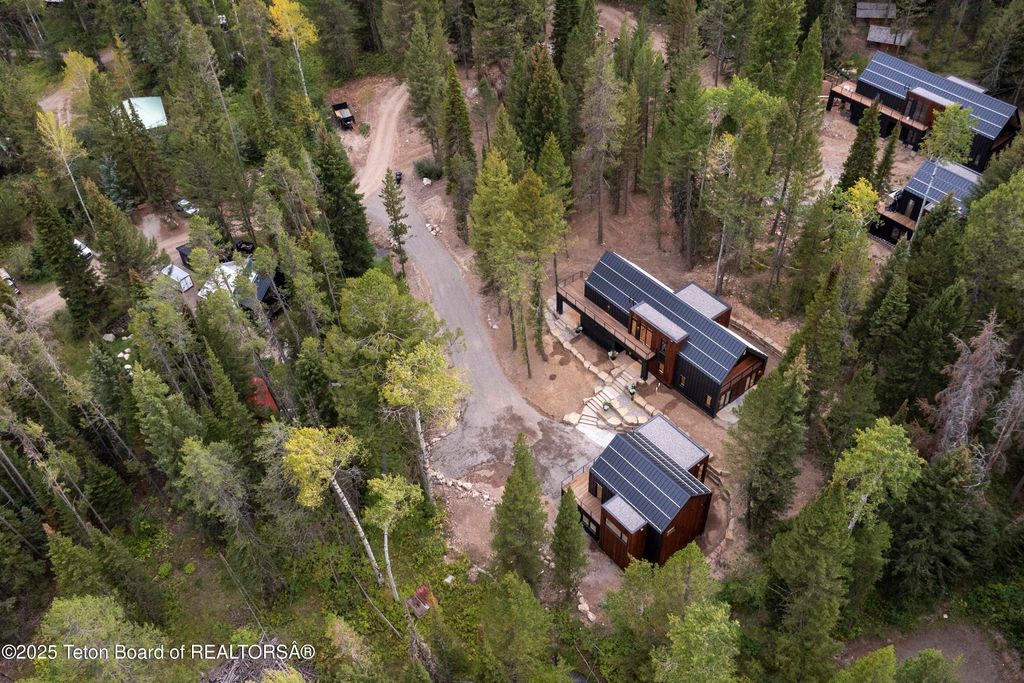 6635 HIGHWAY 22, Wilson, WY 83014 photo 57