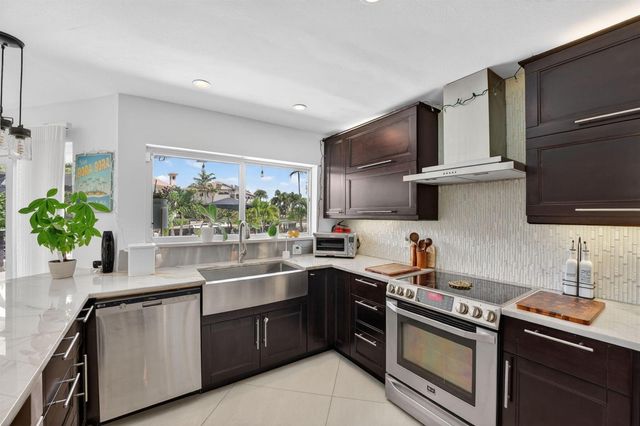 2375 SE 8th Street SE, Pompano Beach, FL 33062