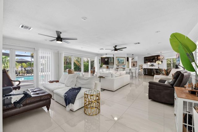 2375 SE 8th Street SE, Pompano Beach, FL 33062