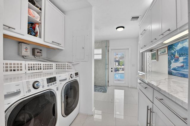 2375 SE 8th Street SE, Pompano Beach, FL 33062