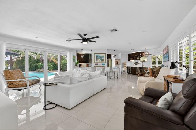 2375 SE 8th Street SE, Pompano Beach, FL 33062