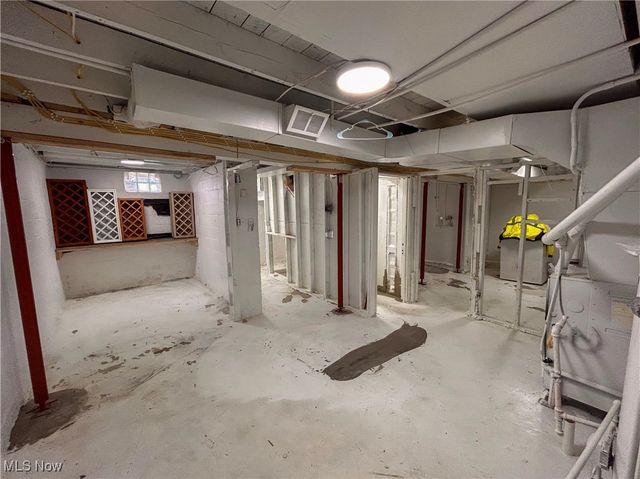 3872 Main Street, Mineral Ridge, OH 44440