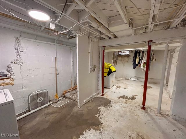 3872 Main Street, Mineral Ridge, OH 44440