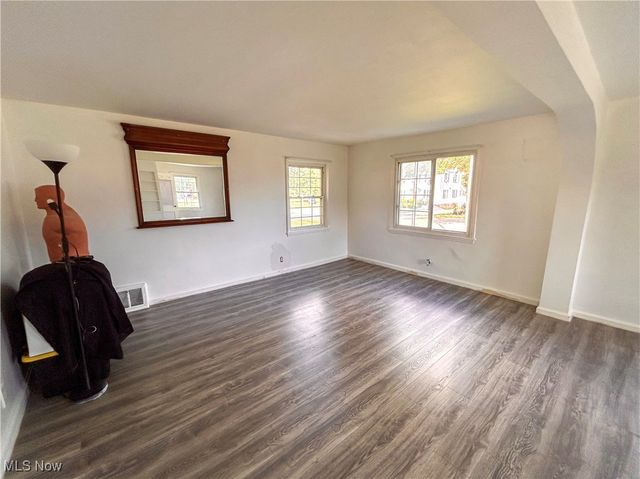 3872 Main Street, Mineral Ridge, OH 44440