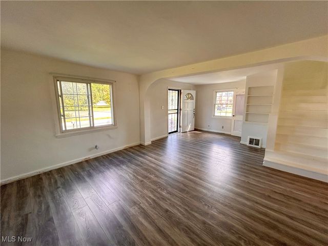 3872 Main Street, Mineral Ridge, OH 44440