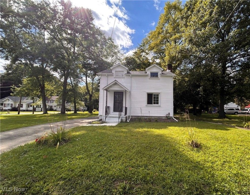 3872 Main Street, Mineral Ridge, OH 44440