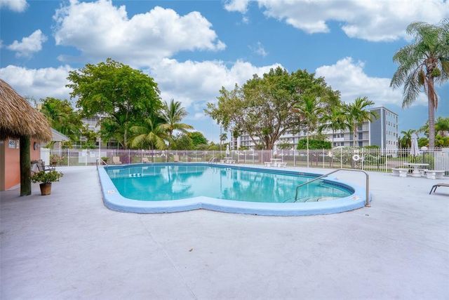 4700 Washington Street 105, Hollywood, FL 33021