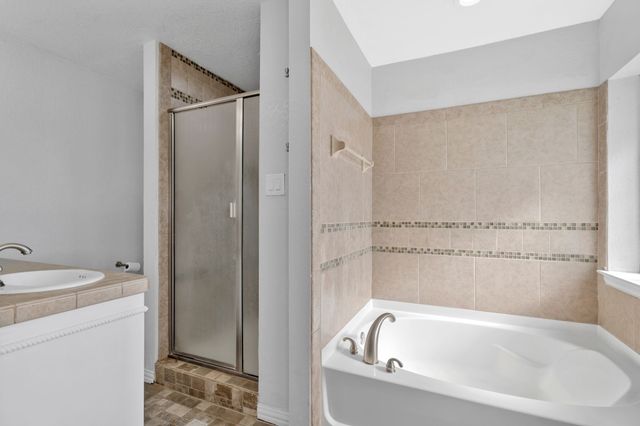 319 Hawk Ridge Road, Decatur, TX 76234