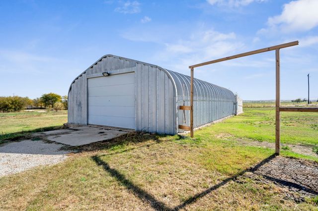 319 Hawk Ridge Road, Decatur, TX 76234
