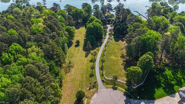 106 Ocean Breeze DR, Yorktown, VA 23693