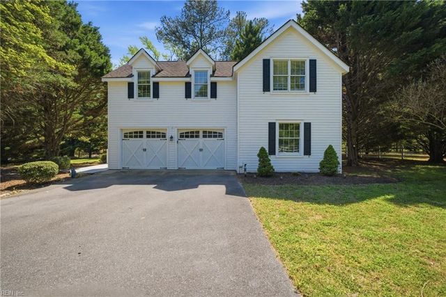 106 Ocean Breeze DR, Yorktown, VA 23693
