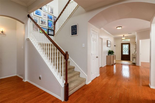 15647 Gatehouse Drive, Fort Worth, TX 76262