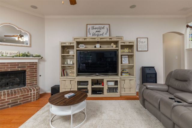 15647 Gatehouse Drive, Fort Worth, TX 76262