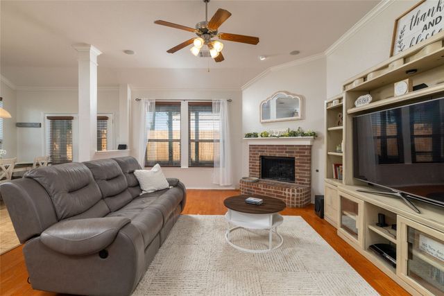 15647 Gatehouse Drive, Fort Worth, TX 76262
