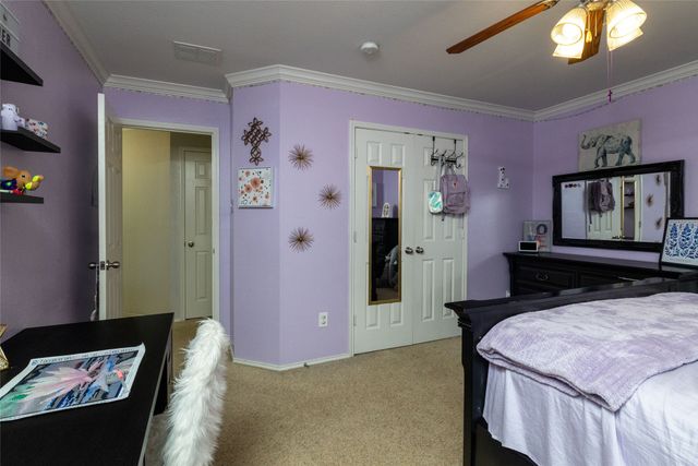 15647 Gatehouse Drive, Fort Worth, TX 76262