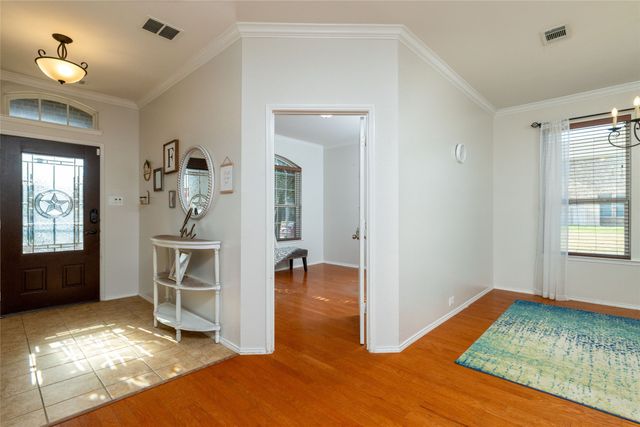 15647 Gatehouse Drive, Fort Worth, TX 76262