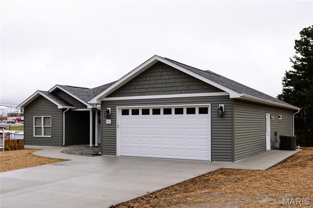 604 Basswood Drive, Rolla, MO 65401